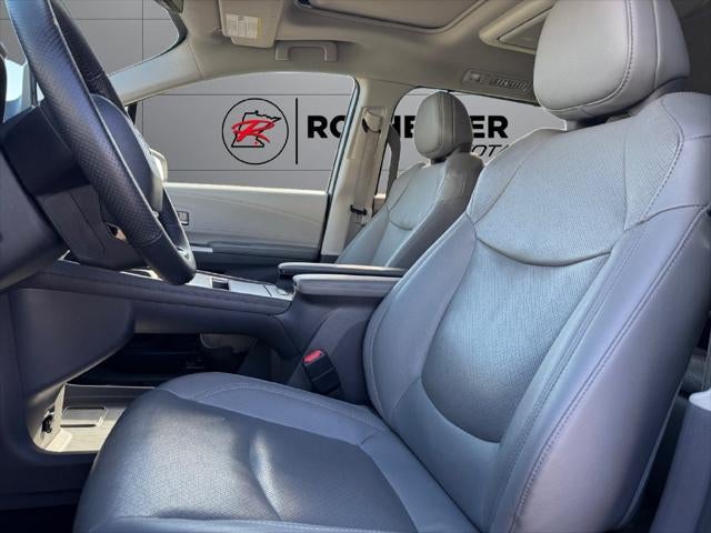 2023 Toyota Sienna Limited 7 Passenger
