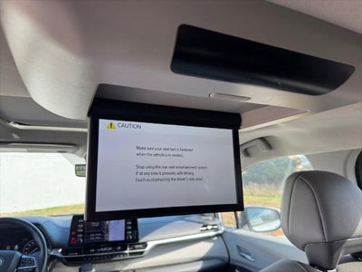 2023 Toyota Sienna Limited 7 Passenger