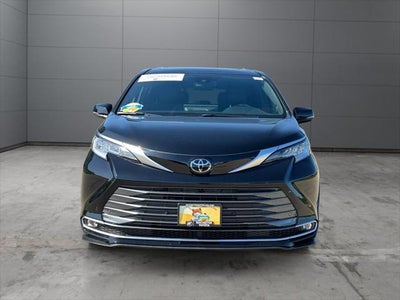 2026 Toyota Sienna Limited 7 Passenger