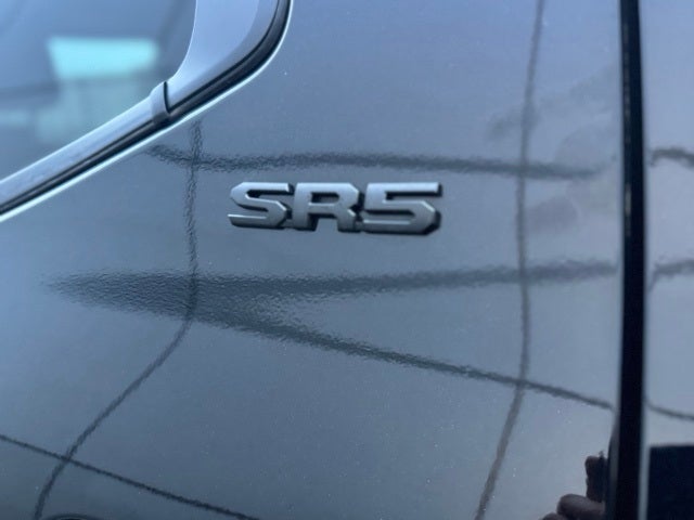 2024 Toyota Tundra SR5 4WD