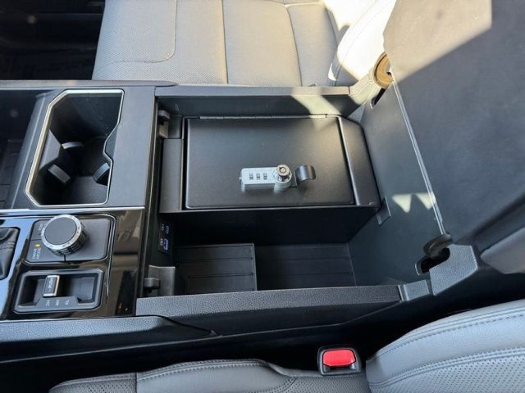 2023 Toyota Tundra SR5 4WD