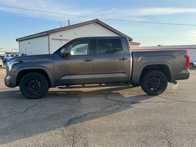 2022 Toyota Tundra SR5 4WD