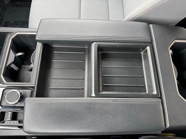 2022 Toyota Tundra SR5 4WD