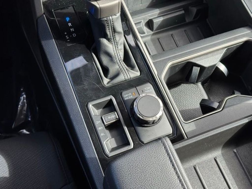 2024 Toyota Tundra SR5 4WD