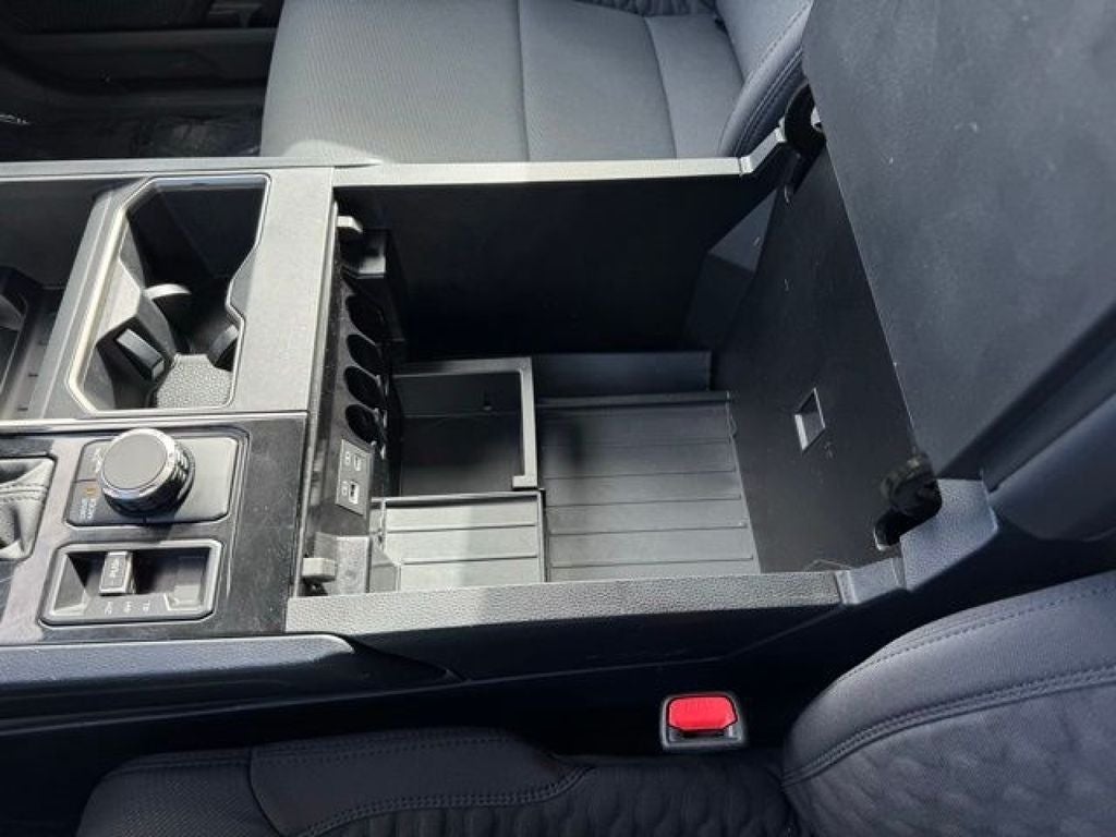 2024 Toyota Tundra SR5 4WD