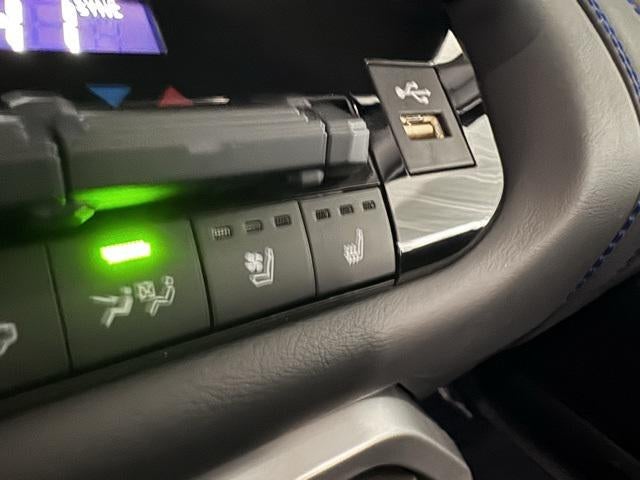 2023 Toyota Tundra Hybrid Platinum 4WD