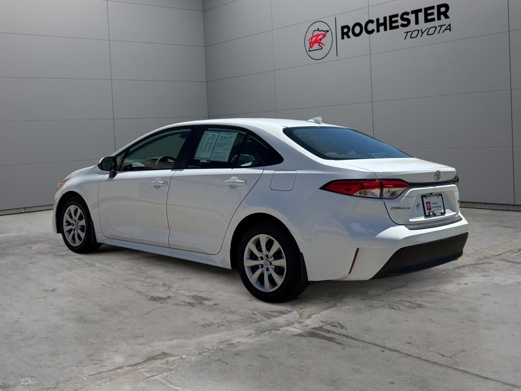 2025 Toyota Corolla LE FWD
