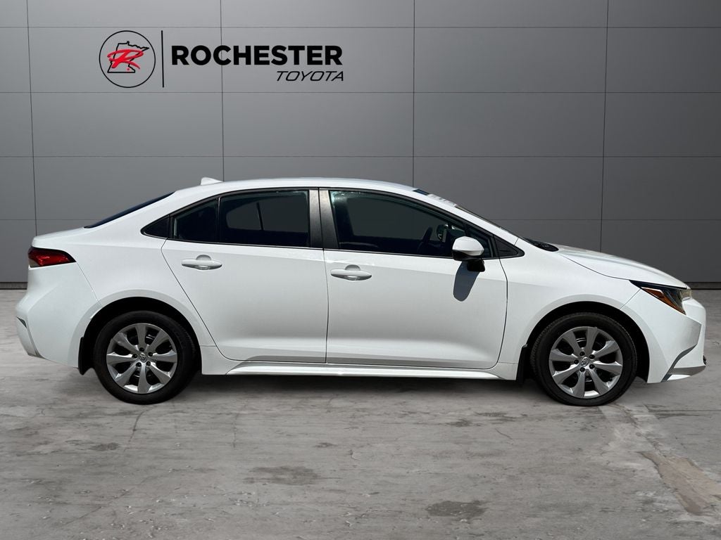2025 Toyota Corolla LE FWD