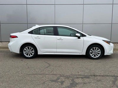 2026 Toyota Corolla LE FWD