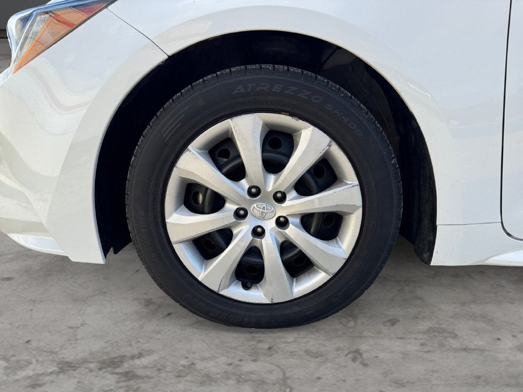 2024 Toyota Corolla LE FWD