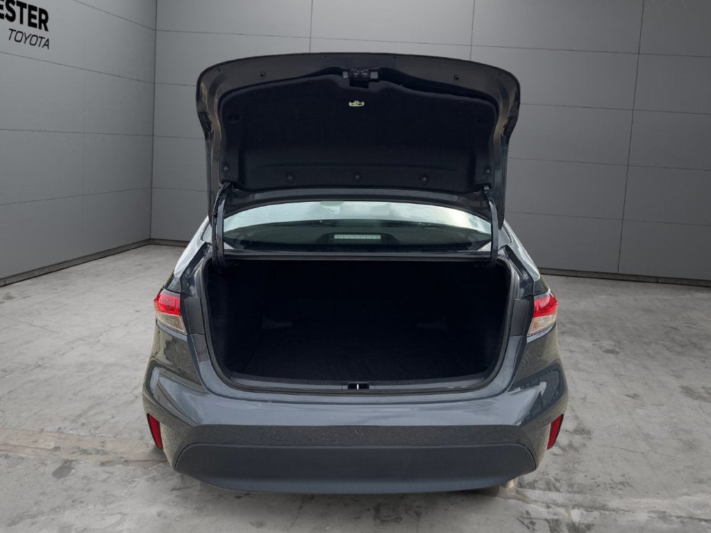 2025 Toyota Corolla LE FWD