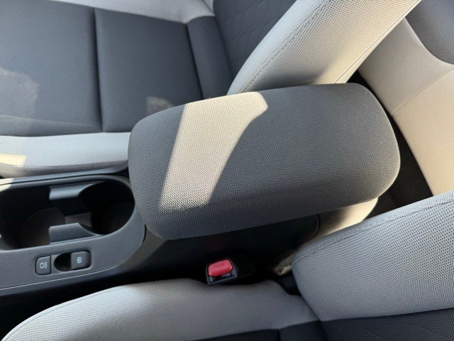 2025 Toyota Corolla LE FWD