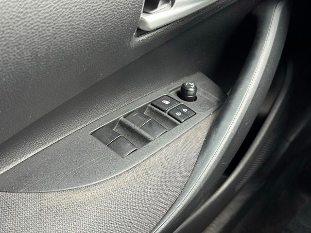 2020 Toyota Corolla LE FWD