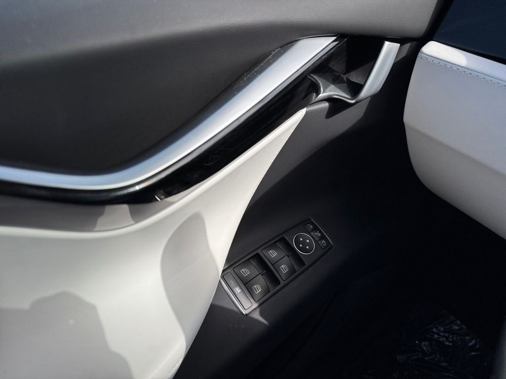 2017 Tesla Model X 75D AWD