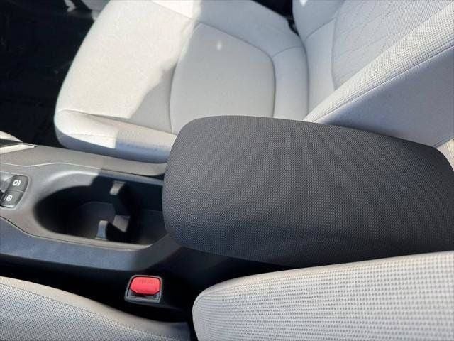 2024 Toyota Corolla Cross LE FWD