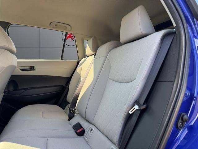 2024 Toyota Corolla Cross LE FWD