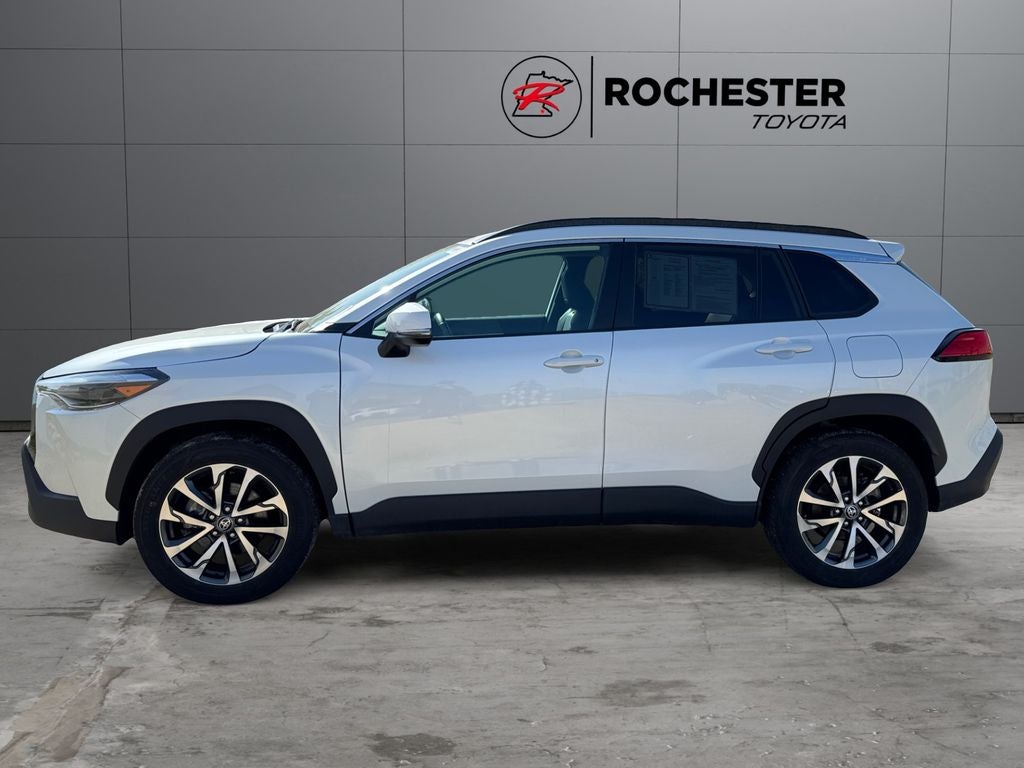 2023 Toyota Corolla Cross XLE AWD