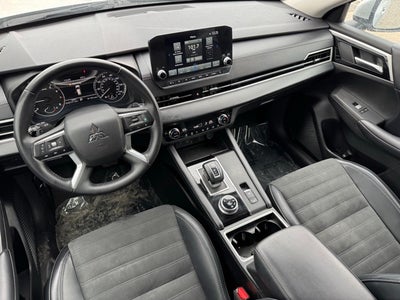 2024 Mitsubishi Outlander SE 4WD
