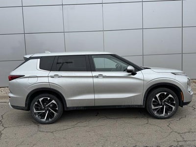 2024 Mitsubishi Outlander SE 4WD