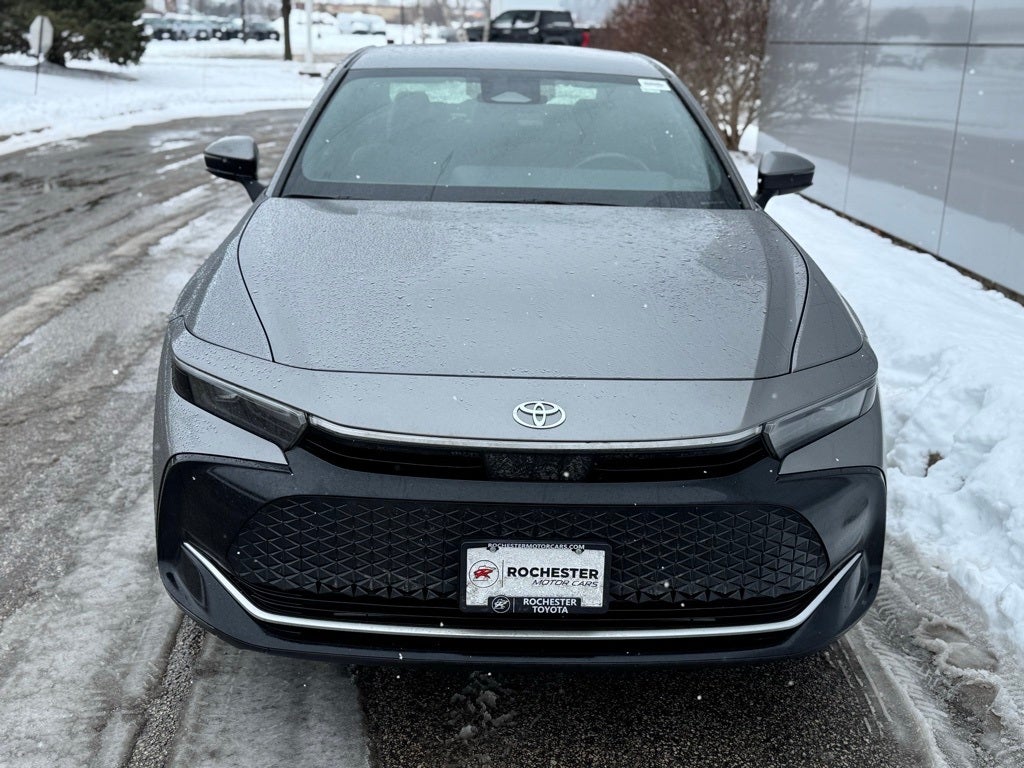 2024 Toyota Crown XLE AWD