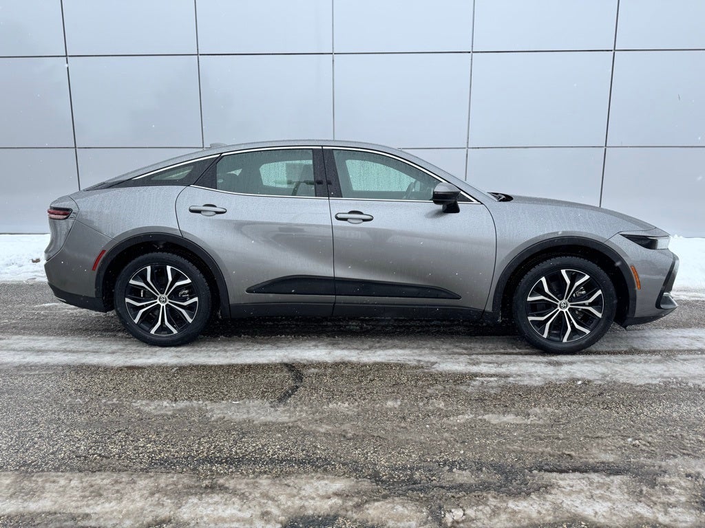 2024 Toyota Crown XLE AWD