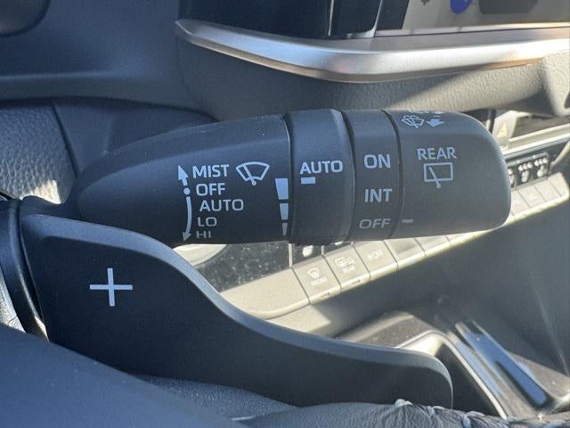 2025 Toyota Crown Signia Limited AWD