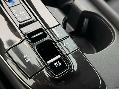 2025 Toyota Crown Signia XLE AWD