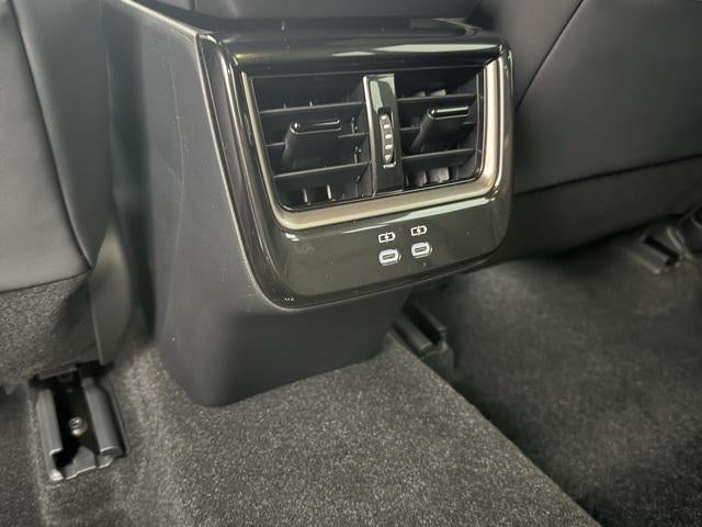 2025 Toyota Crown Signia XLE AWD