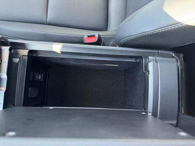 2025 Toyota Crown Signia Limited AWD