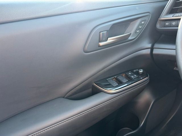 2025 Toyota Crown Signia Limited AWD