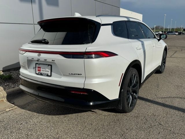 2025 Toyota Crown Signia Limited AWD