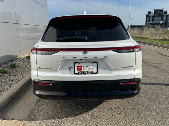 2025 Toyota Crown Signia Limited AWD