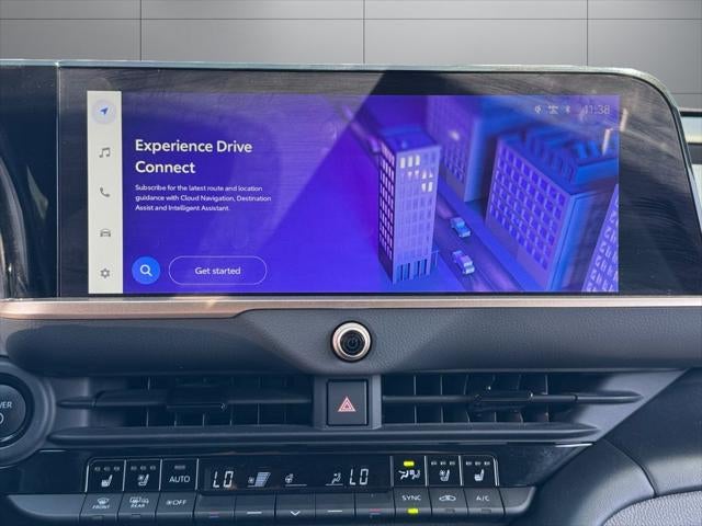 2025 Toyota Crown Signia Limited AWD