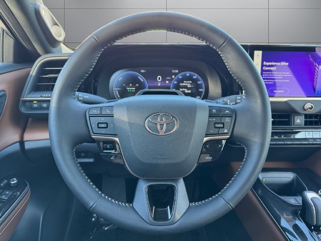 2025 Toyota Crown Signia Limited AWD