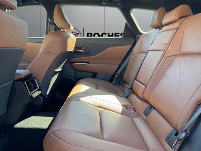 2025 Toyota Crown Signia Limited AWD