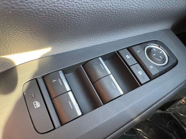 2024 Toyota Prius XLE FWD