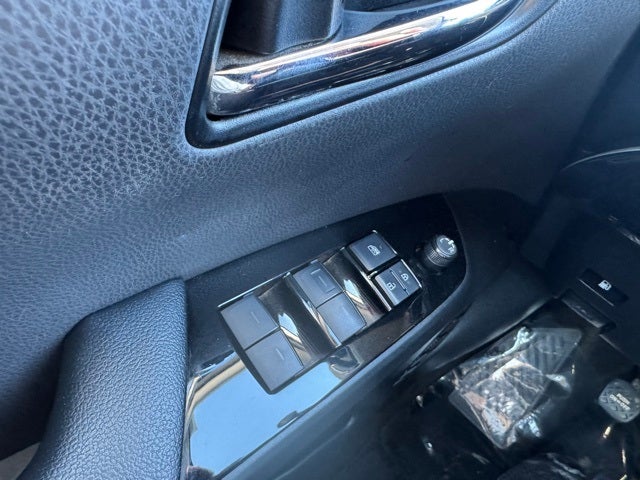 2019 Toyota Prius XLE FWD