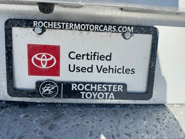 2019 Toyota Prius XLE FWD