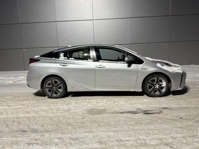 2019 Toyota Prius XLE FWD