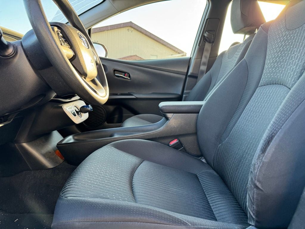 2016 Toyota Prius Two FWD