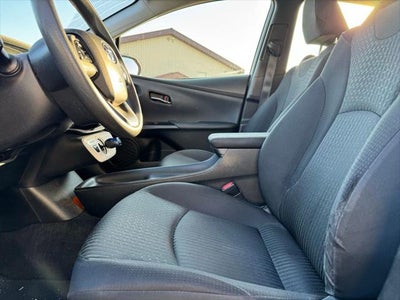 2016 Toyota Prius Two FWD