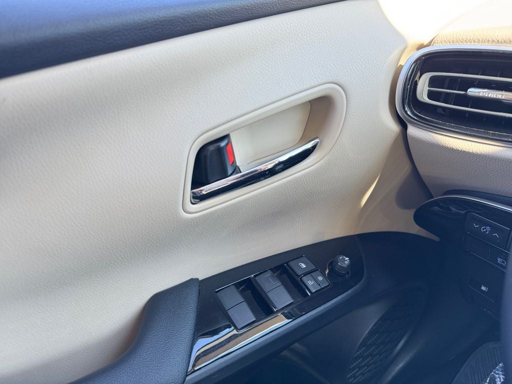 2022 Toyota Prius XLE AWD-e AWD