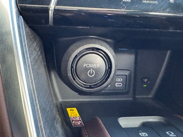 2023 Toyota Venza Limited AWD