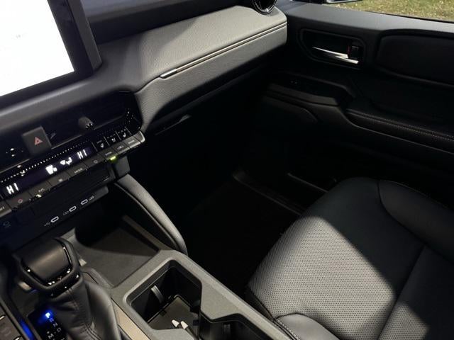 2025 Toyota Land Cruiser Base 4WD