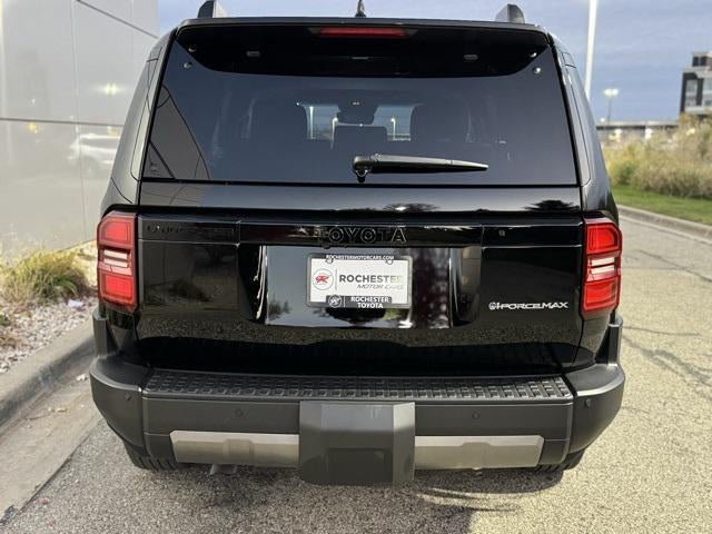 2025 Toyota Land Cruiser Base 4WD