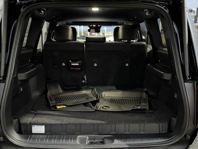 2025 Toyota Land Cruiser Base 4WD