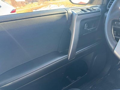 2024 Toyota 4Runner SR5 4WD