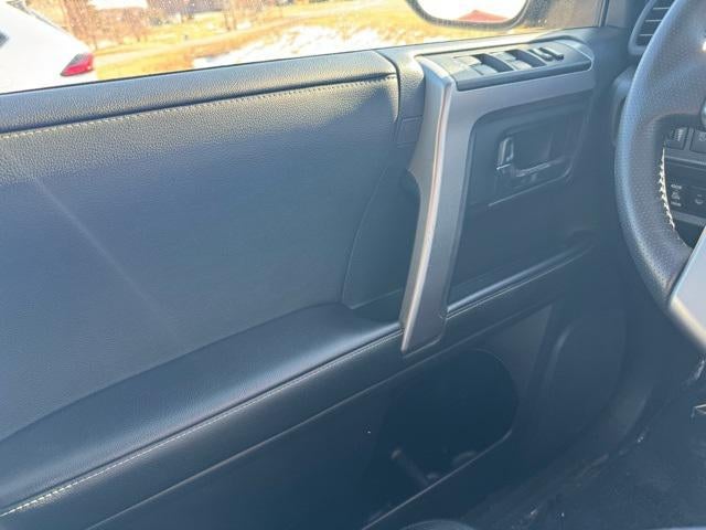 2024 Toyota 4Runner SR5 4WD