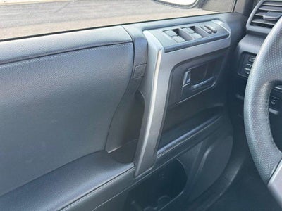 2024 Toyota 4Runner SR5 4WD