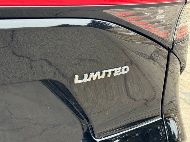 2023 Toyota bZ4X Limited AWD